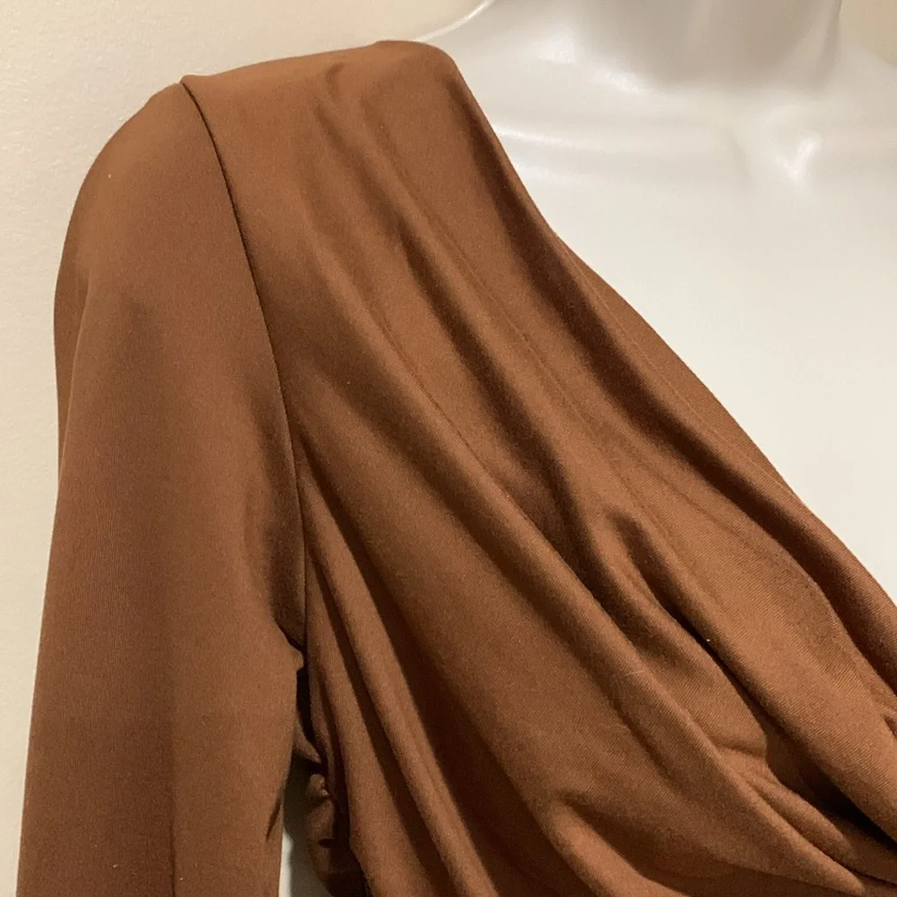 Unique top - Picture 2 of 7